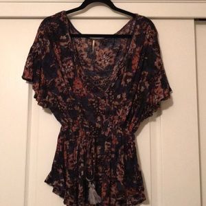 Flattering adjustable waist top